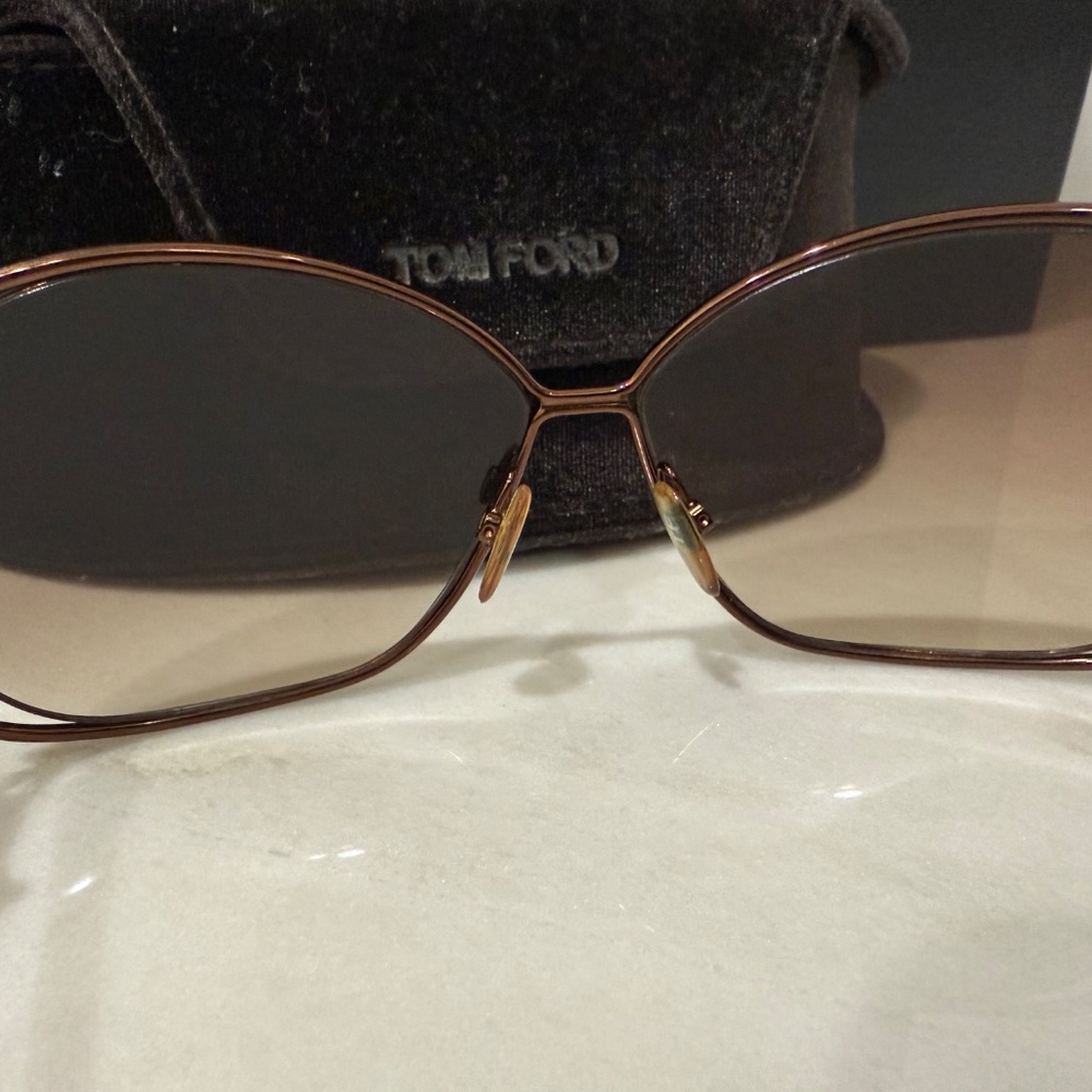 Tom Ford Carla Sunglasses - Picture 13 of 16